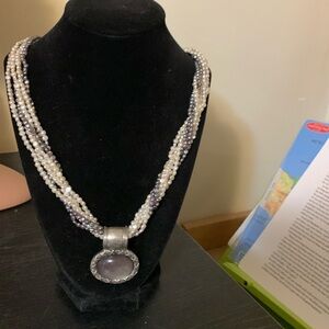 Gorgeous necklace 21”